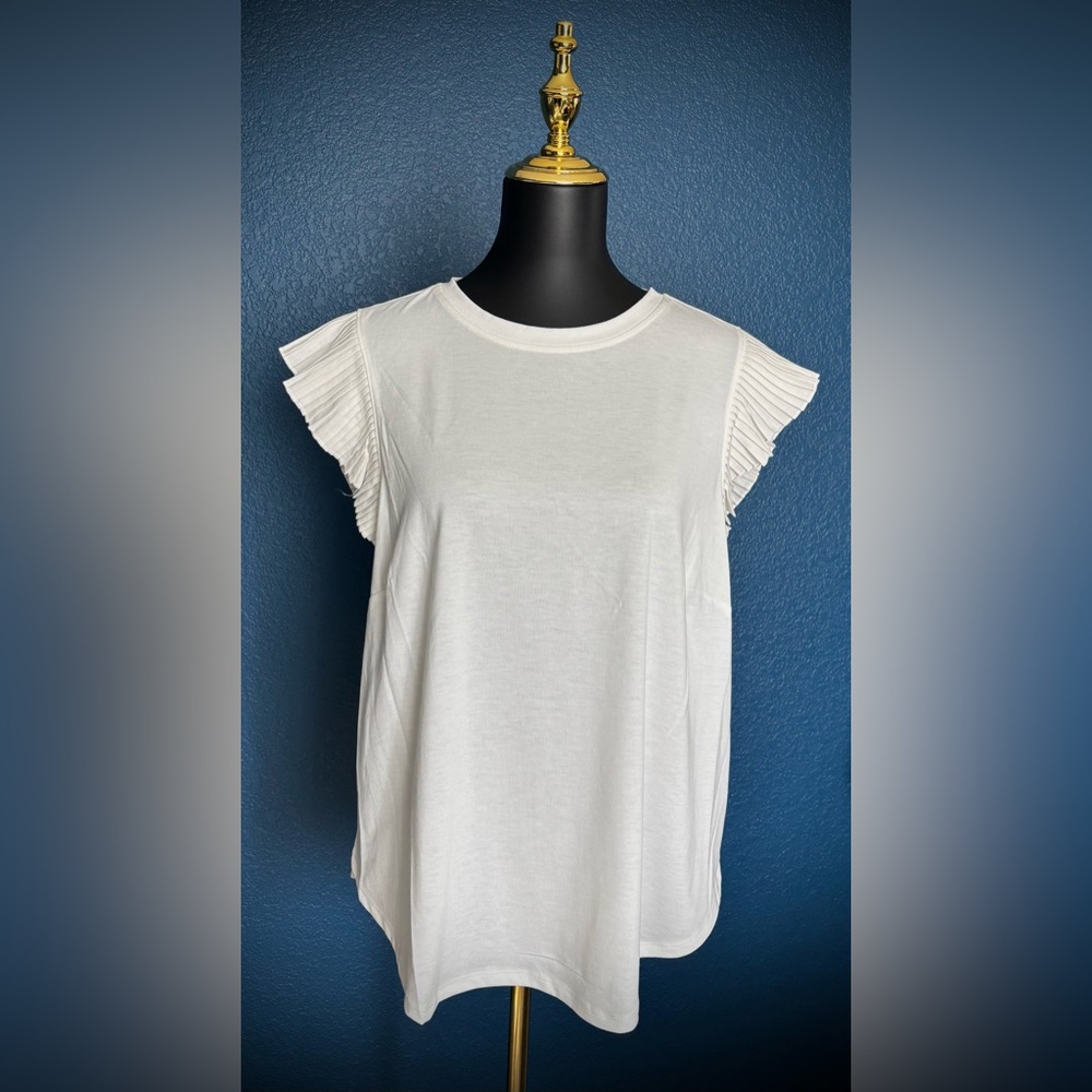 🦋 2/$40🦋DEMOCRACY White Flutter Sleeve Blouse/Jersey/Tee/Top